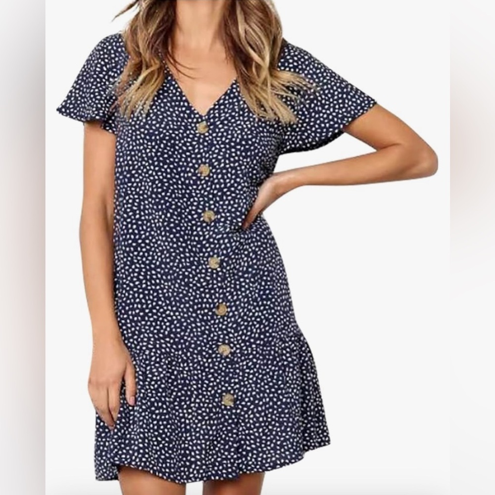 NWT, BloomChic, Women’s Lady Resilient Tunic, Navy Blue and White, US 22-24